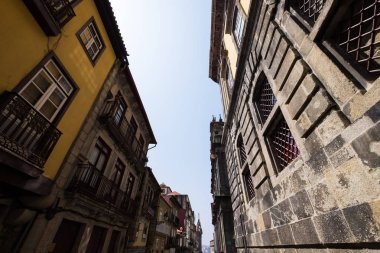 Geleneksel tarihi şehir binaları Porto Portekiz