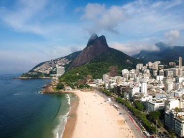 Leblon hava dron görünümünü ipe irmaos Dağı, Rio de Janeiro,