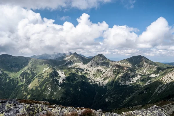 Rohace Jakubina tepe Slovakya Mountains Batı Tatras üzerinden