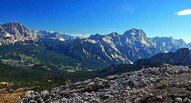 muhteşem dağ panorama Nuvolau pik Dolomites üzerinden