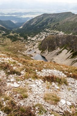 Slovakya - Bystra tepe Batı Tatras dağlarının en yüksek dorukları üzerinden görüntülemek