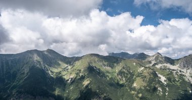 Baranec, Smrek, Placlive, üç kopyası, Hruba kopa ve Slovakya'da Batı Tatras dağlarda Banikov tepeler