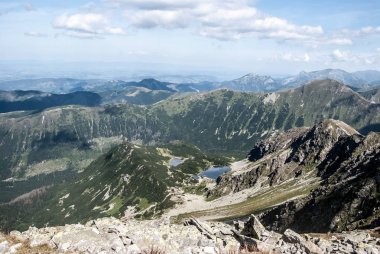 Rohacske plesa göller Hruba kopa tepe Slovakya Mountains Batı Tatras üzerinden zirveleri ile