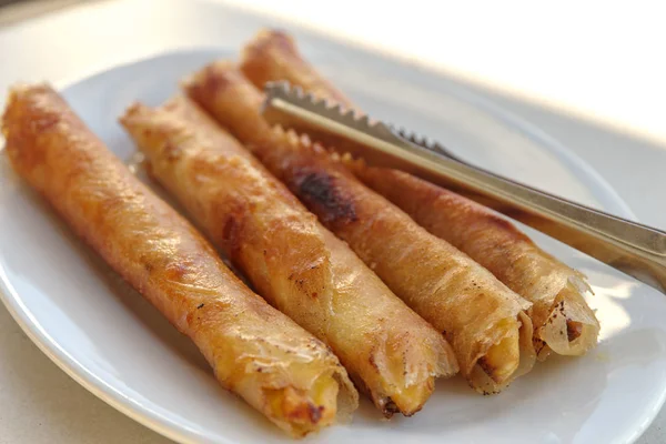 Fried banana - Filipino snack Turon — Stock Photo, Image