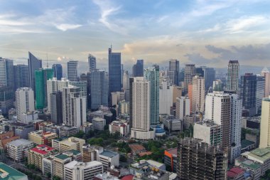 Makati city skyline görünümü