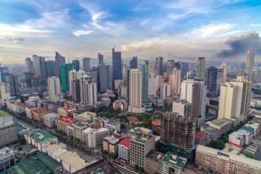 Makati city skyline görünümü