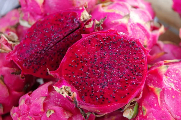 Tropikal meyve Pitaya (kırmızı Dragon meyve)