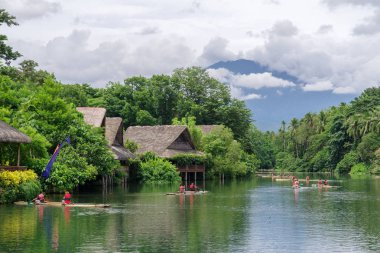 Temmuz 15,2017 Sal nehirde villa escudero, Laguna binmek
