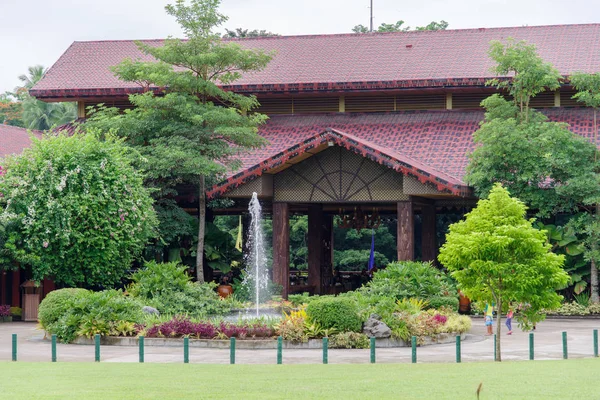 15 Luglio 2017 di fronte al ristorante villa escudero, Laguna, P — Foto Stock