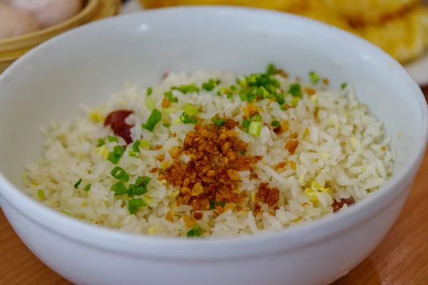 Chiński smażony ryż w stylu yangchow — Zdjęcie stockowe