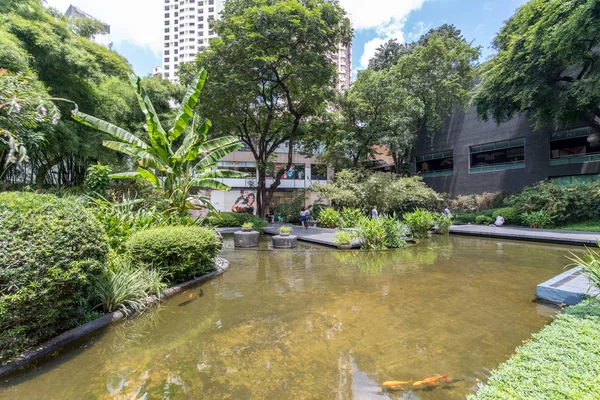 Eylül 10, 2017 Bahçe Greenbelt Park, Makati, Filipinler