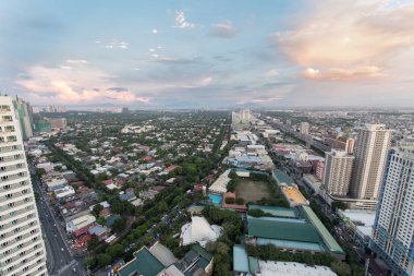 Gün batımında, Filipinler Metro Manila manzarası