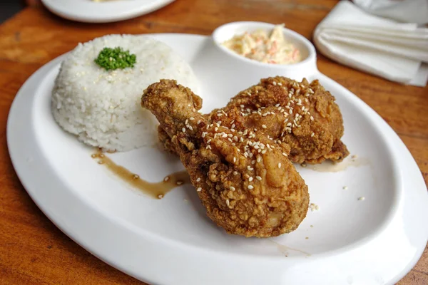 Filipino favorite food Fried chicken with rice — Stock Photo, Image