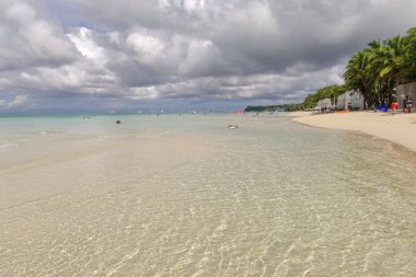güzel beyaz plaj Boracay