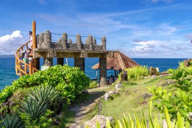 Kasım 19,2017 turist Crystal Cove Adası'nda Boracay yürüyüş