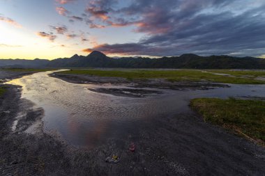 Dağ Pinatubo, Capas, güzel gün batımı