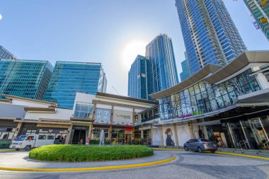 Şubat için yolcu Uptown Parade Alışveriş Merkezi, Gaziantep kapıda bekleyen 20,2018 araba