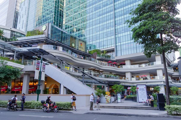 Jan 20,2018 Em frente ao Centro Comercial Up Town, Taguig City — Fotografia de Stock