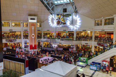 24 Şubat 2018 insanlar olay Glorietta Mall, Makati city, Merto Manila izle