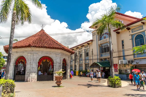 Bir Cebu city, Filipinler Nisan Magellans çapraz 25,2018 - kişi