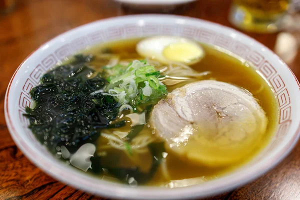 Japán népszerű étel shio ramen — Stock Fotó