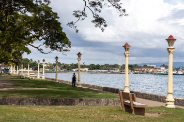 Rizal Bulvarı Sahne Sahnesi, Dumaguete Şehri, Filipinler, 11 Aralık 2019