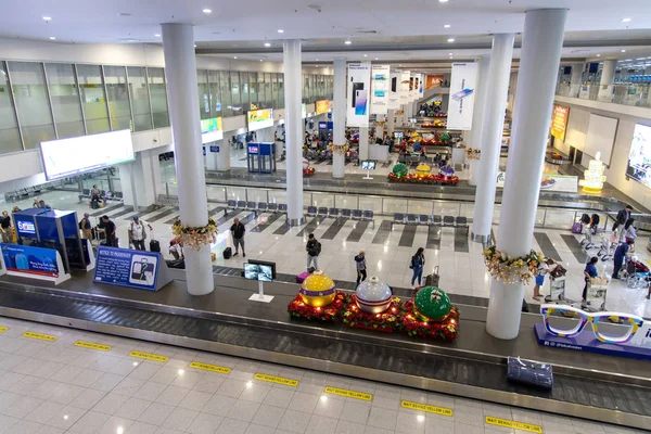 Manilas internationella flygplats terminal 3 bagageutlämningsområde, Manila, Filippinerna, 14 dec 2019 — Stockfoto