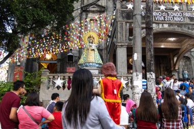 Viva sto nino manila festivaline katılan insanlar, Manila, Filipinler, 18 Ocak 2020