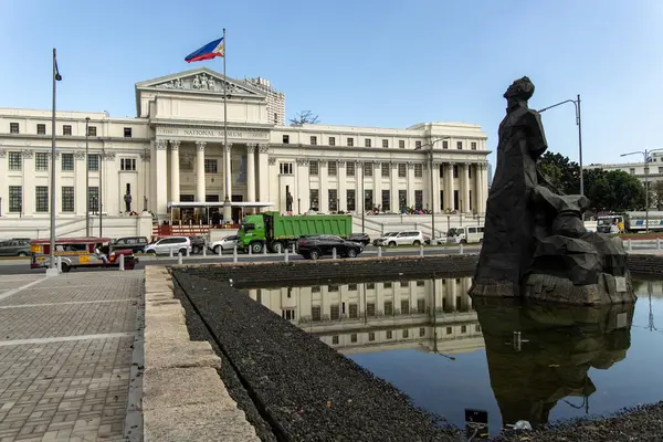 22 Şubat 2020 Güzel Sanatlar Müzesi önünde Manila, Filipinler