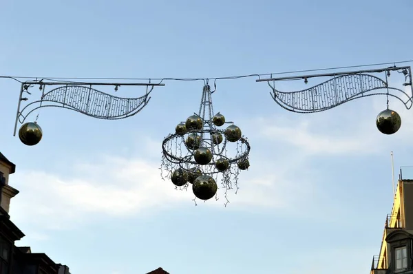 Decoración de Navidad al aire libre colgando —  Fotos de Stock