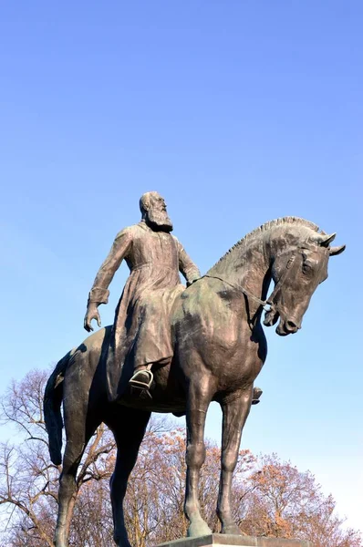 Estátua de Leopoldo dois — Fotografia de Stock