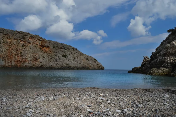 Bahía de Menies con su playa de guijarros —  Fotos de Stock