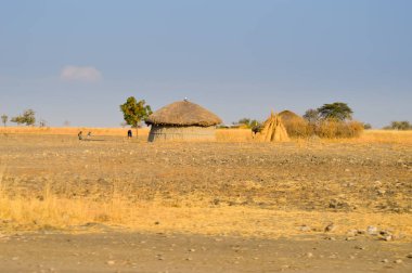 Yapılan geleneksel massai kulübe 