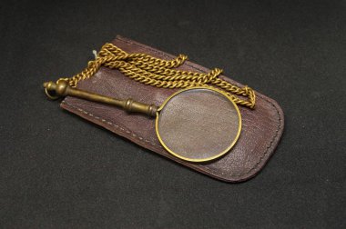 Antika eski gözlük