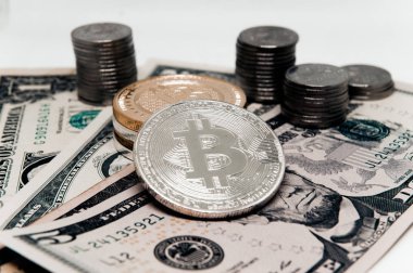 Dolar arka planda Kripto para birimi