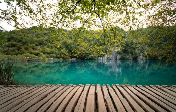 Lacs de Plitvice, Croatie. Parc naturel avec cascades et eau turquoise — Photo