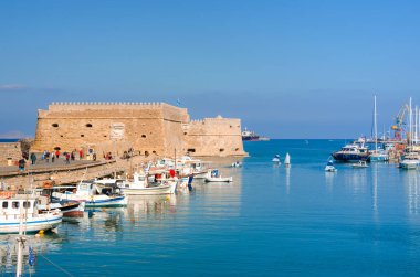 Kandiye Limanı eski Venedik fort Koule ve Tersaneler, Crete, Yunanistan