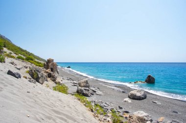 Saint Paul Kilisesi, Selouda, Opiso Egiali alan, Hanya, Girit, Yunanistan inanılmaz bir kumsalda yerde inşa edilmiş çok eski bir Bizans kilisesi olan Agios Pavlos plaj.