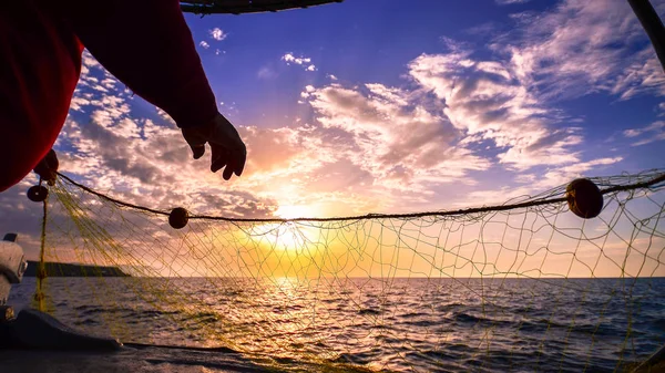 Sahilde balık ağı