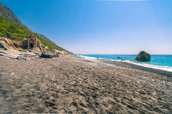 Deniz kıyısının güzel manzarası