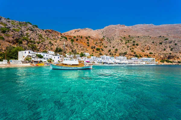 Griekse dorp van Loutro, Chania, Kreta, Griekenland. — Stockfoto