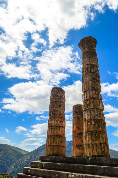 O templo de Apolo em Delphi, Grécia — Fotografia de Stock