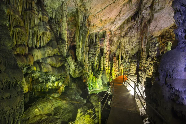 dikteo andro Mağarası da doğum yeri Zeus Girit, Yunanistan.