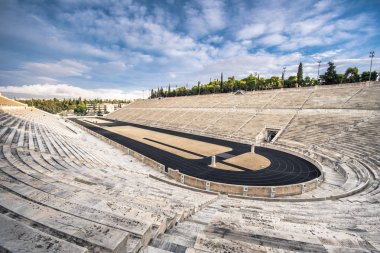 Panathinaiko Stadyumu Atina, Yunanistan (ilk modern Olimpiyat oyunlarına ev sahipliği 1896 yılında), olarak da bilinen iyi mermer taş anlamına gelir Kalimarmaro