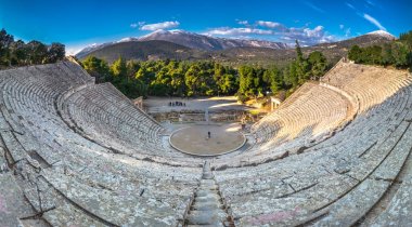 Antik Tiyatro Epidaurus (veya 