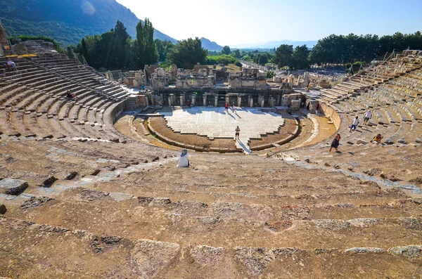 Ερείπια Από Την Αρχαία Πόλη Της Εφέσου Θέατρο Και Την — Φωτογραφία Αρχείου