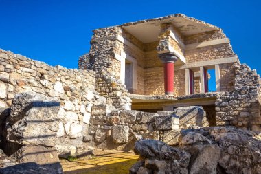 Knossos Kandiye yakınındaki eski duvarları. Minoan Saray kalıntıları olduğu Akdeniz Girit Adası Unesco geçici liste, Yunanistan saraylarda en büyük arkeolojik sitesi