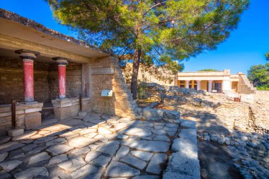 Knossos Kandiye yakınındaki eski duvarları. Minoan Saray kalıntıları olduğu Akdeniz Girit Adası Unesco geçici liste, Yunanistan saraylarda en büyük arkeolojik sitesi