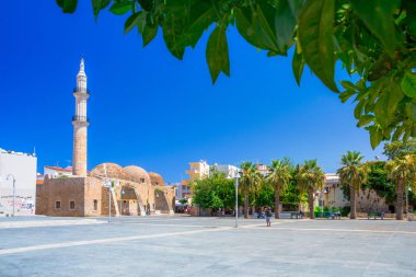 Eski Osmanlı cami 2017 Mikrasaton Meydanı, Rethimno, Girit, Yunanistan üzerinde July12,.