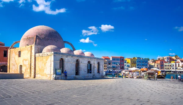Vieux Port Canée Avec Calèches Mosquée Crète Grèce Août 2017 Photos De Stock Libres De Droits